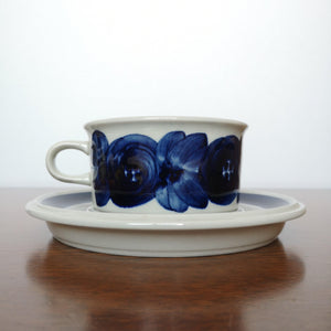 ARABIA Anemone cup&saucer | アラビア アネモネ カップ＆ソーサーD| ARABIA的复古板 - Stellina