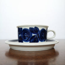 Load image into Gallery viewer, ARABIA Anemone cup&amp;saucer | アラビア アネモネ カップ＆ソーサーE| ARABIA的复古板 - Stellina