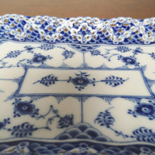 Load image into Gallery viewer, Royal Copenhagen Blue Fluted Half Lace 1122| ロイヤルコペンハーゲン　ブルーフルーテッド| Royal Copenhagen的复古板 - Stellina