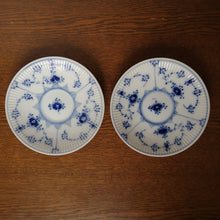 Load image into Gallery viewer, Royal Copenhagen Blue Fluted | ロイヤルコペンハーゲン　ブルーフルーテッド カップ＆ソーサー２客| Royal Copenhagen的复古板 - Stellina