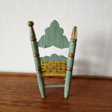 Load image into Gallery viewer, Vintage doll house chair1 | ヴィンテージドールハウス椅子 - Stellina